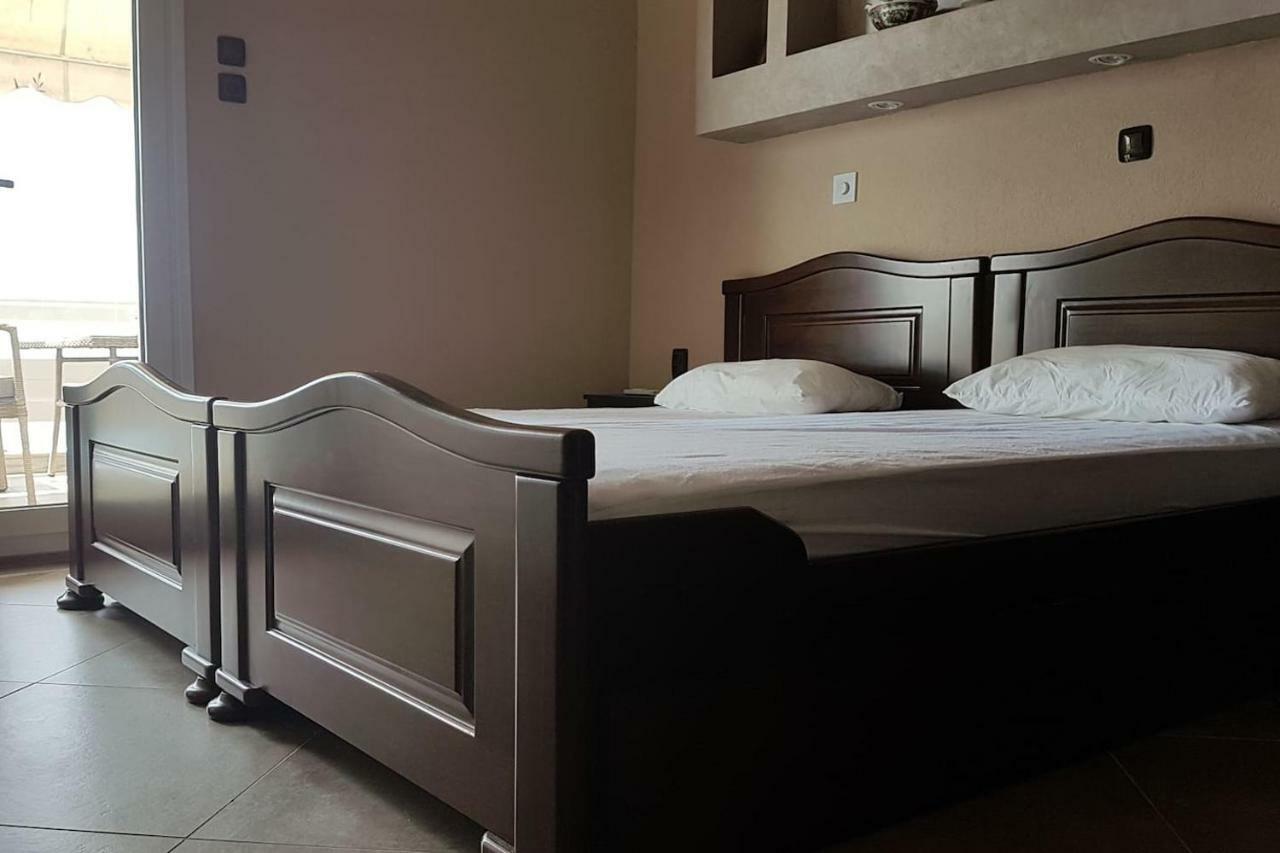 Luxury Apartment On The First Line ! Nea Kallikrateia Zewnętrze zdjęcie
